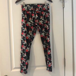 Floral cropped leggings size small